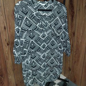 0121 - Lush black and grey tunic (L)